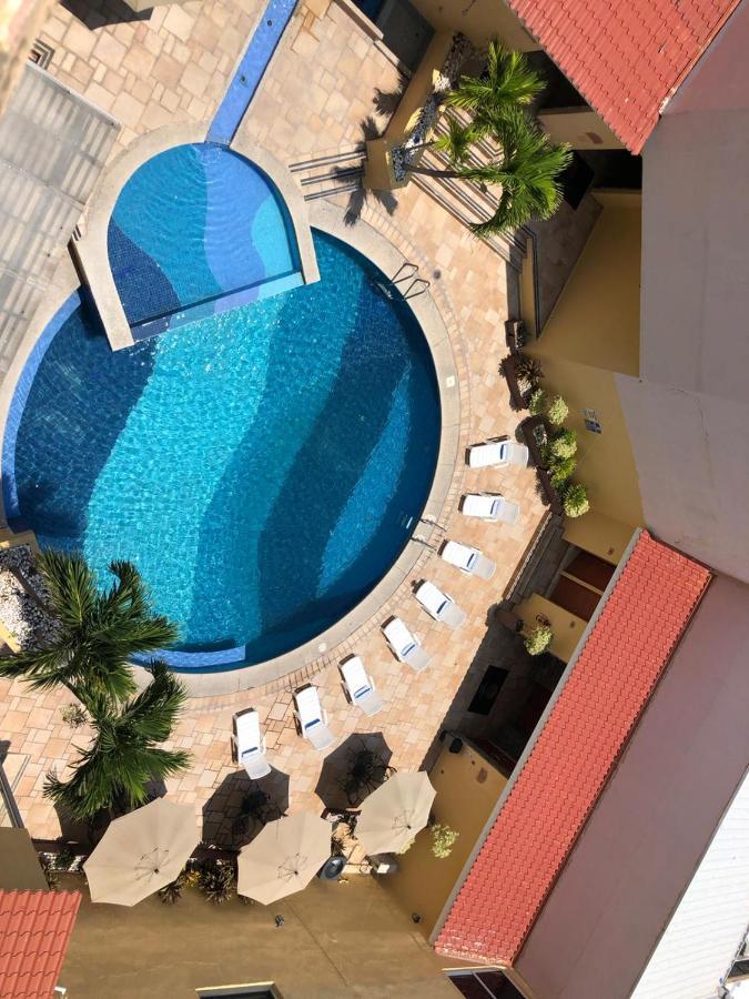 De Cortes Hotel 3*